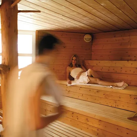 מלון Angerhof Kur- Und Thermenhotel 4*